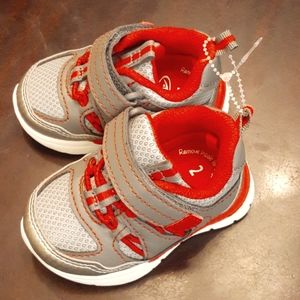 Infant shoes size 2